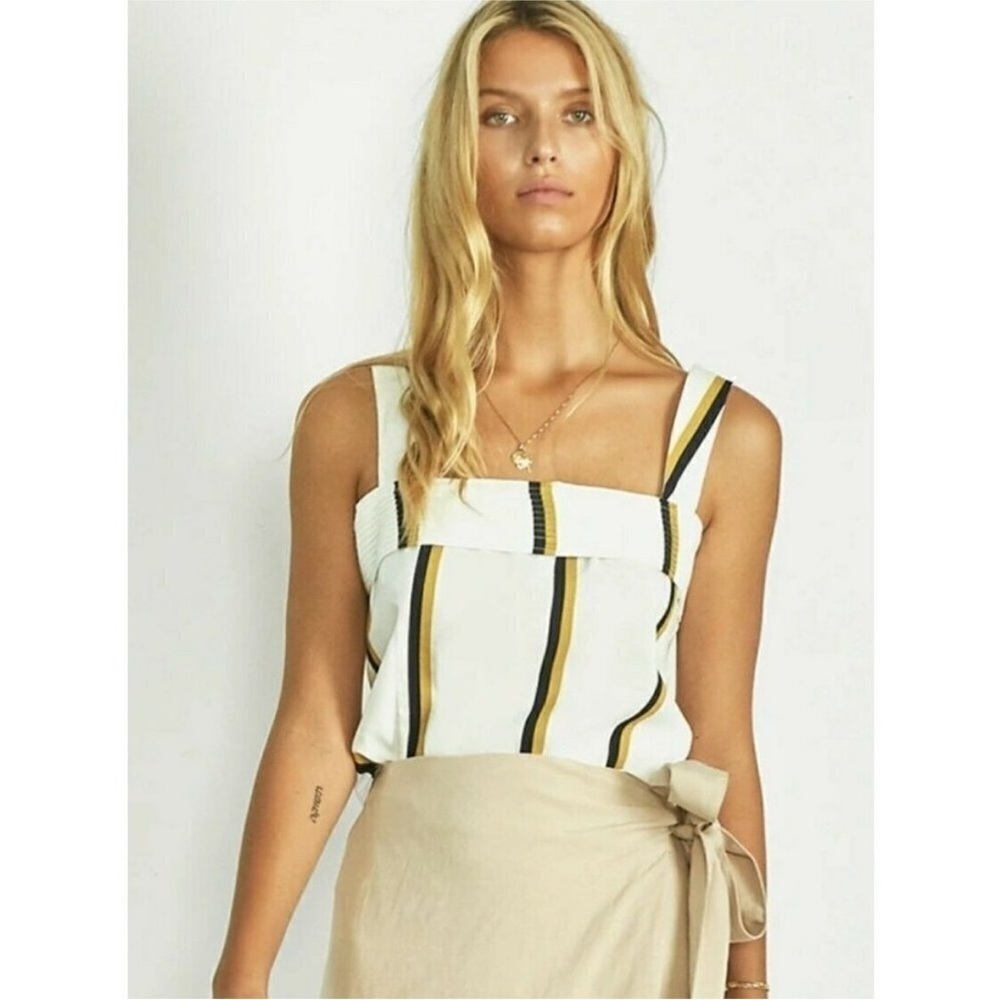 Sancia Cibil Linen Blend Crop Top